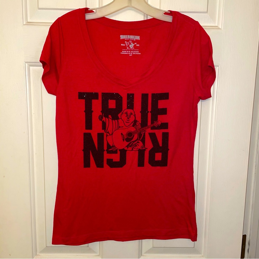 True Religion Buddha Black Crystal V-neck Red T-shirt